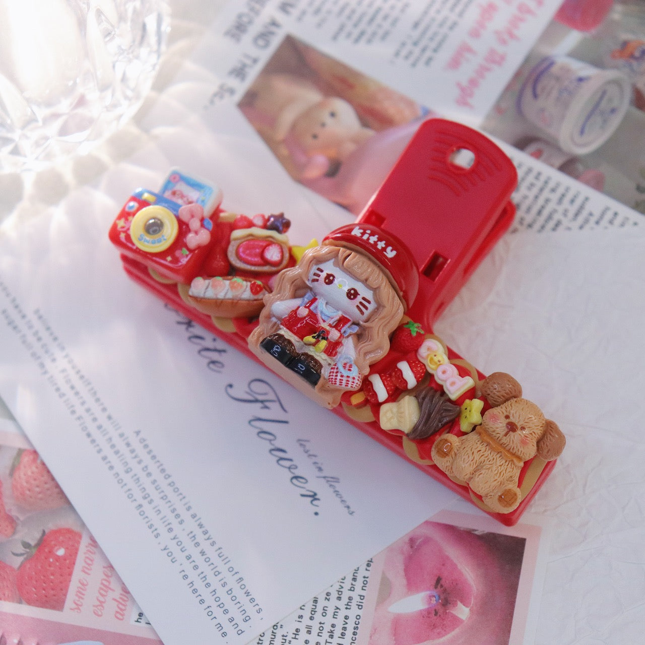 Red Magnetic Creamy Glue File Folder