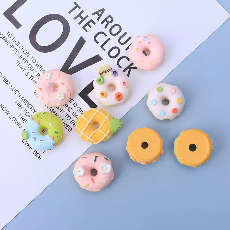 Donut resin cartoon charm