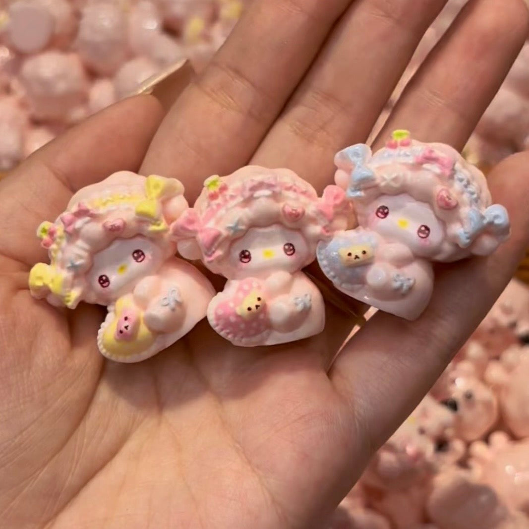 3D Cute lamb resin cartoon accessories (multi-style)