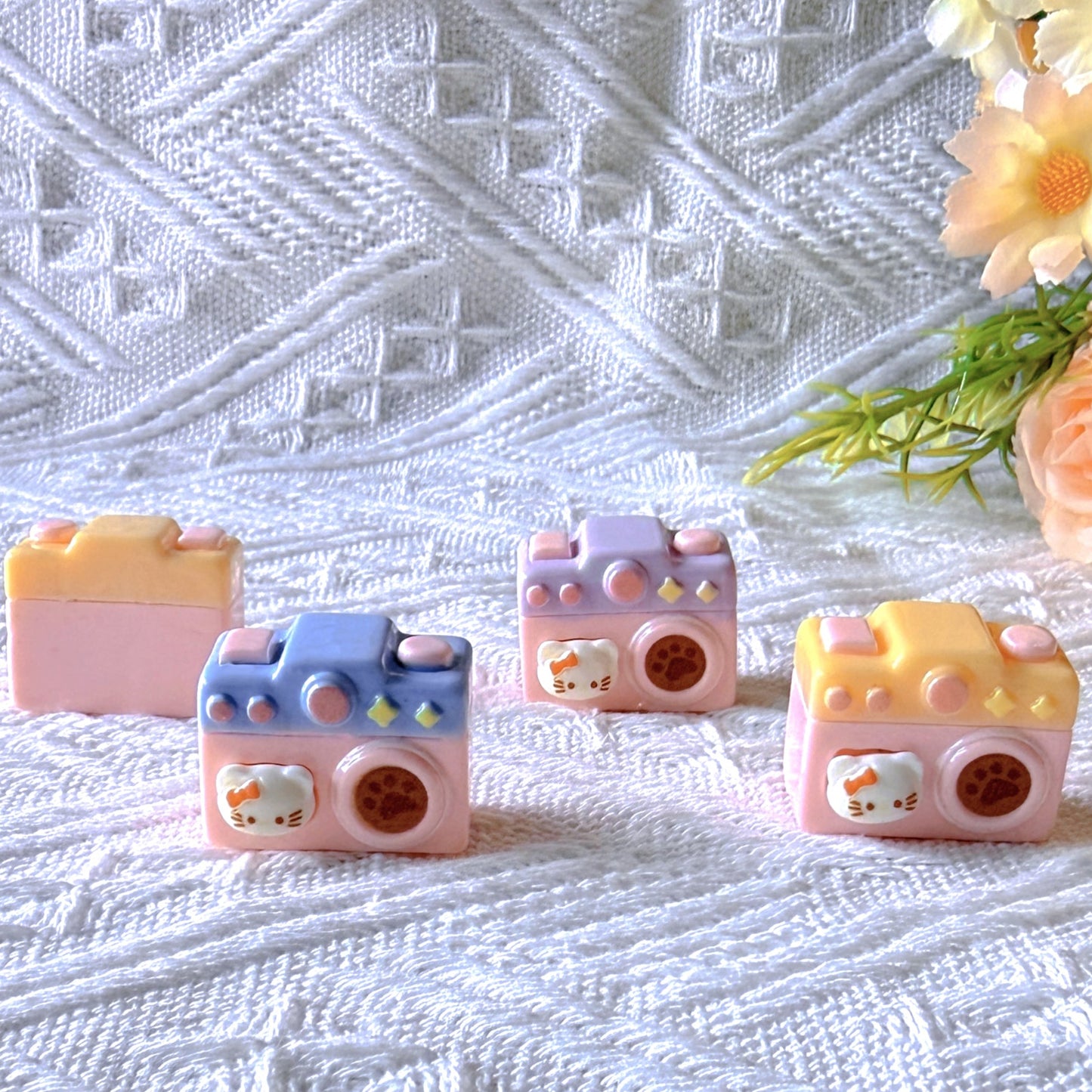 Camera resin cartoon charm