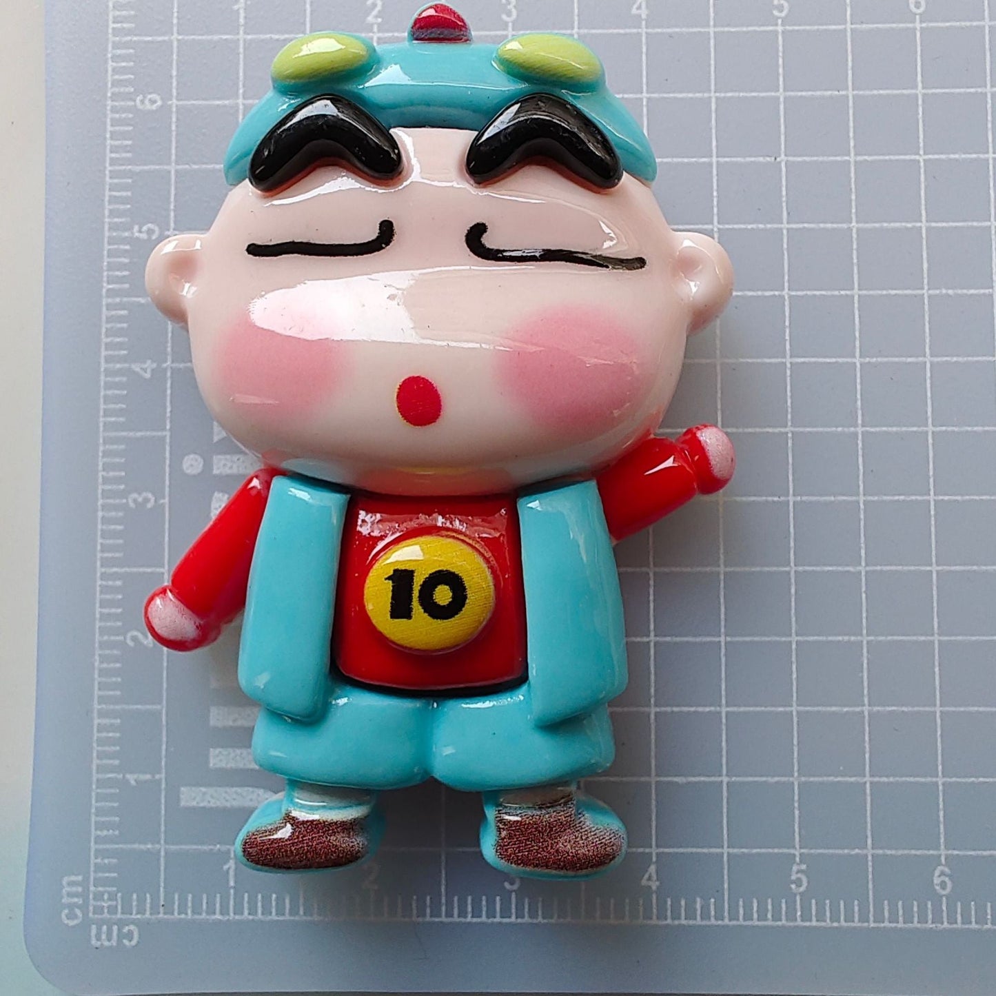 Large Crayon Shin-chan Charm