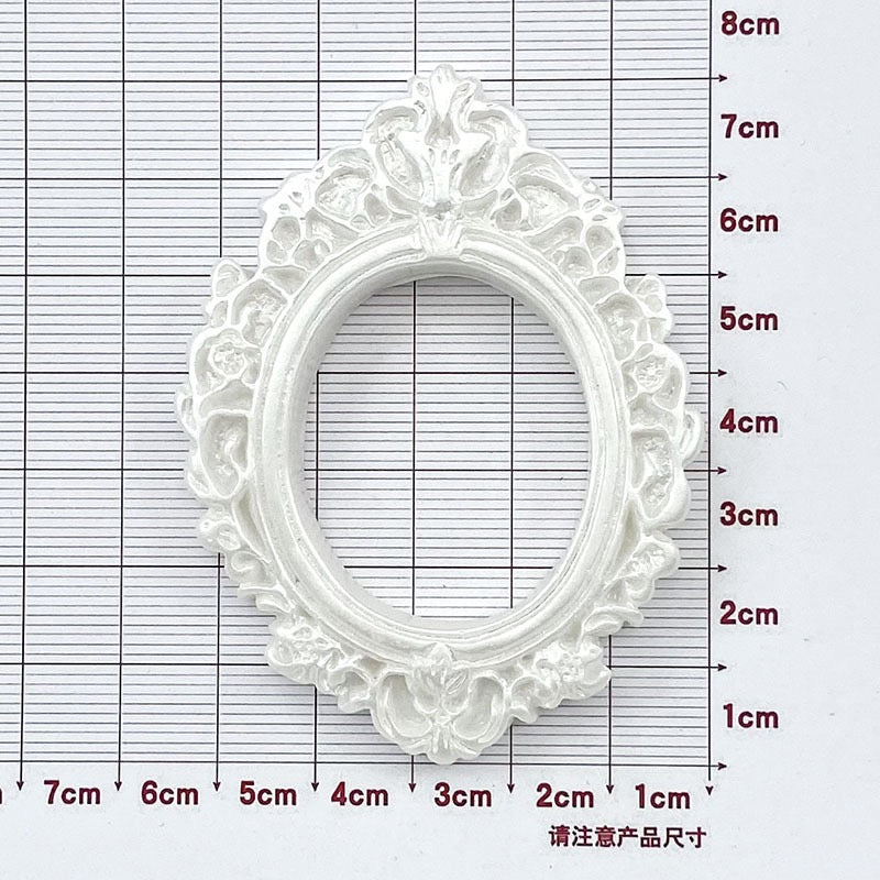 The Charm Of Vintage Photo Frames