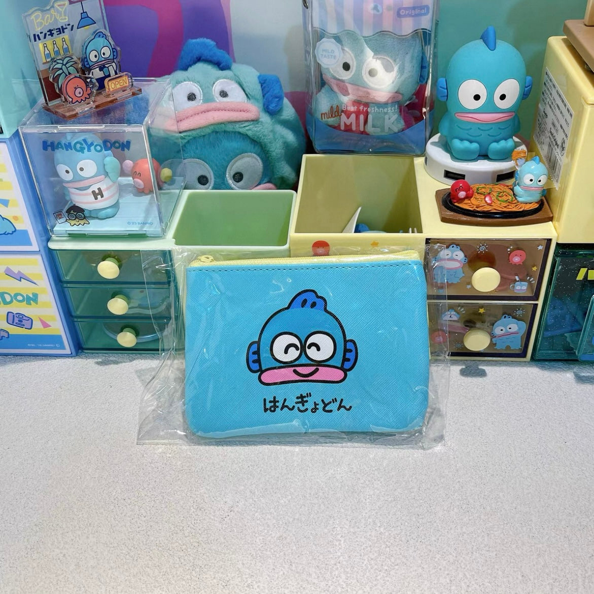 Hangyodon Bags