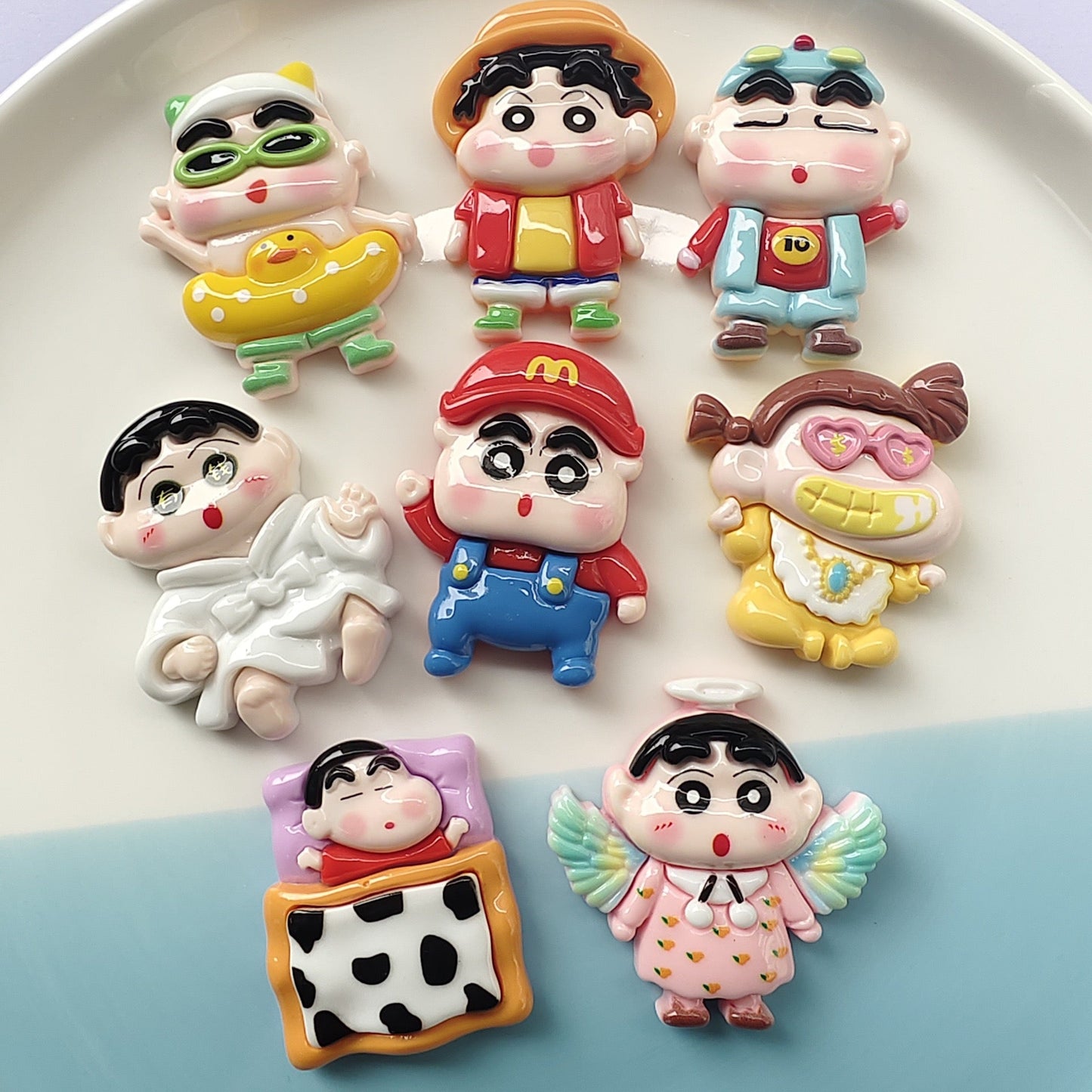 Large Crayon Shin-chan Charm