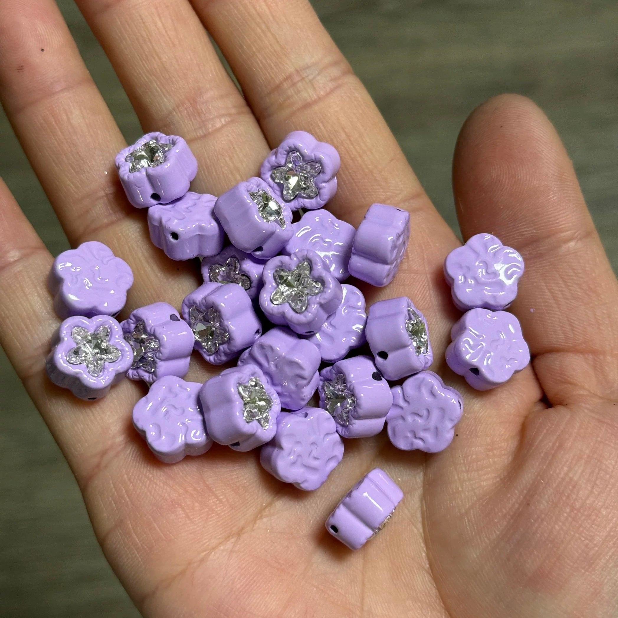 Flower-Shaped Alloy Beads