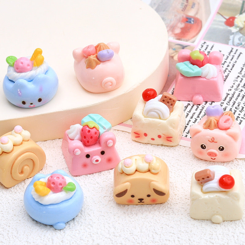 Mini Cake Charm