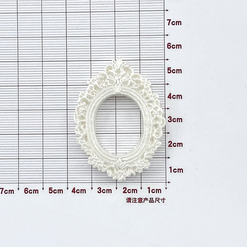 The Charm Of Vintage Photo Frames