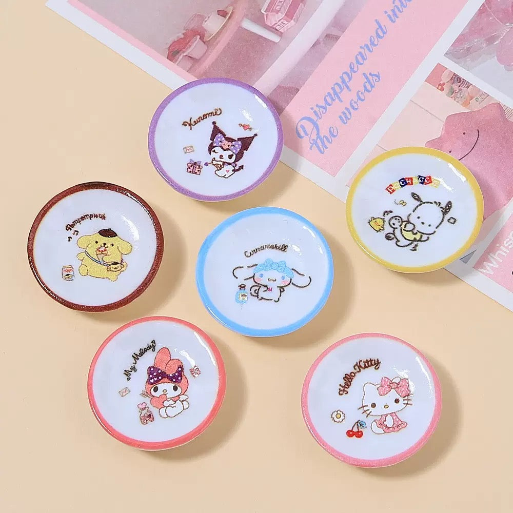 Cartoon plate charm