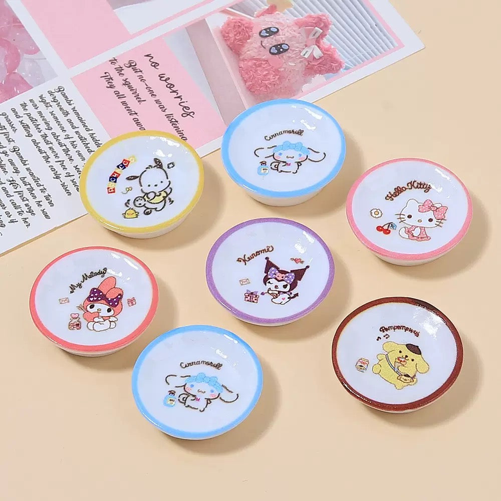 Cartoon plate charm