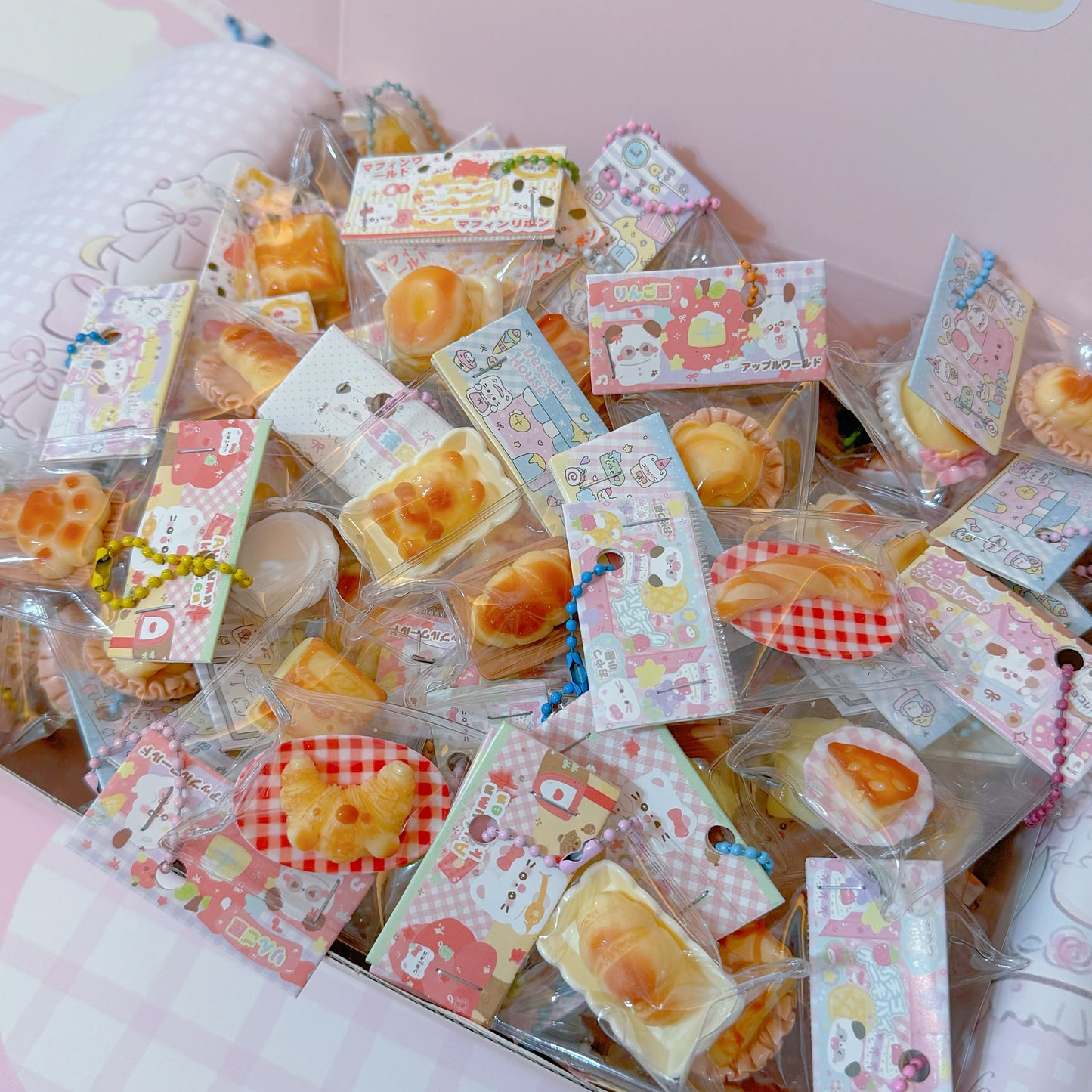 ｛Sync with video ｝Mini Food Charm