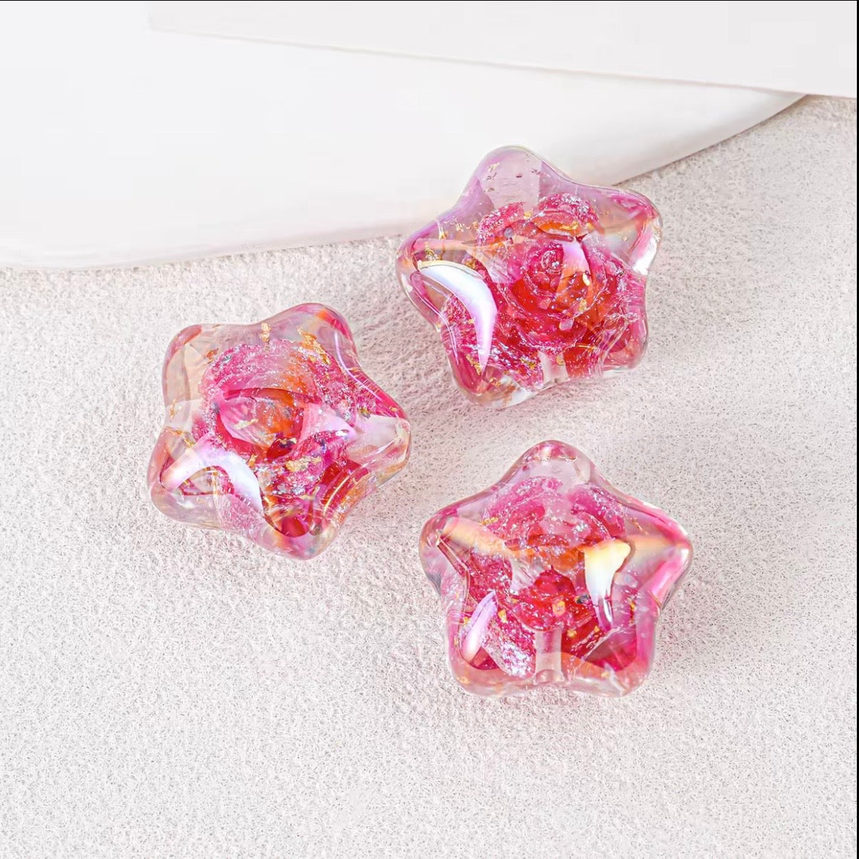 0.79‑Inch Rose Fat Star Beads, Straight Hole