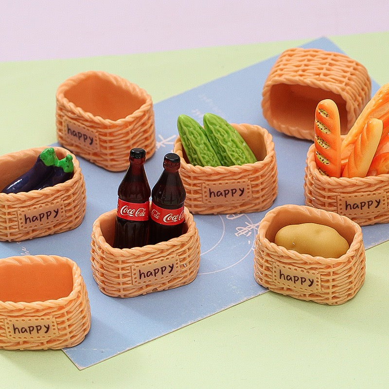 Simulated resin woven basket