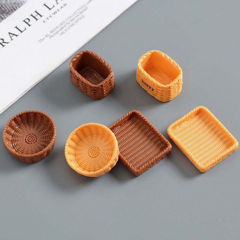 Simulated resin woven basket