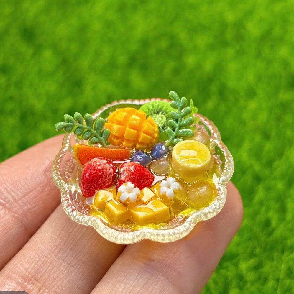 Mini Pepper Leaf Resin Charms | Miniature Food Play Accessories