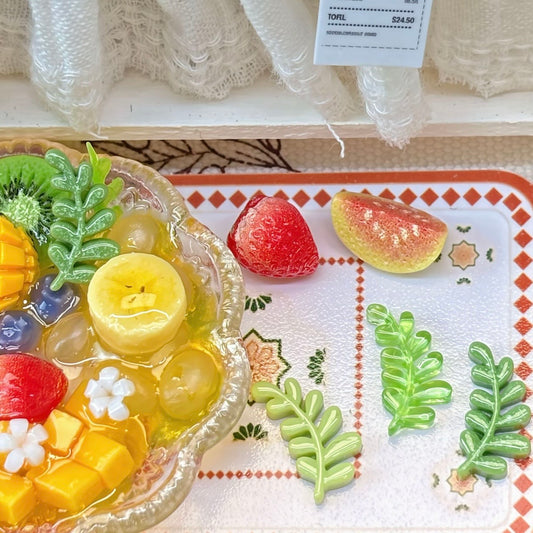 Mini Pepper Leaf Resin Charms | Miniature Food Play Accessories