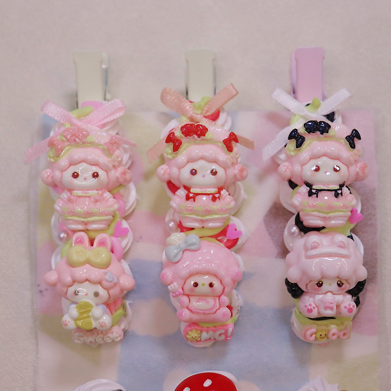 Collection of multi-style cream glue hairpins