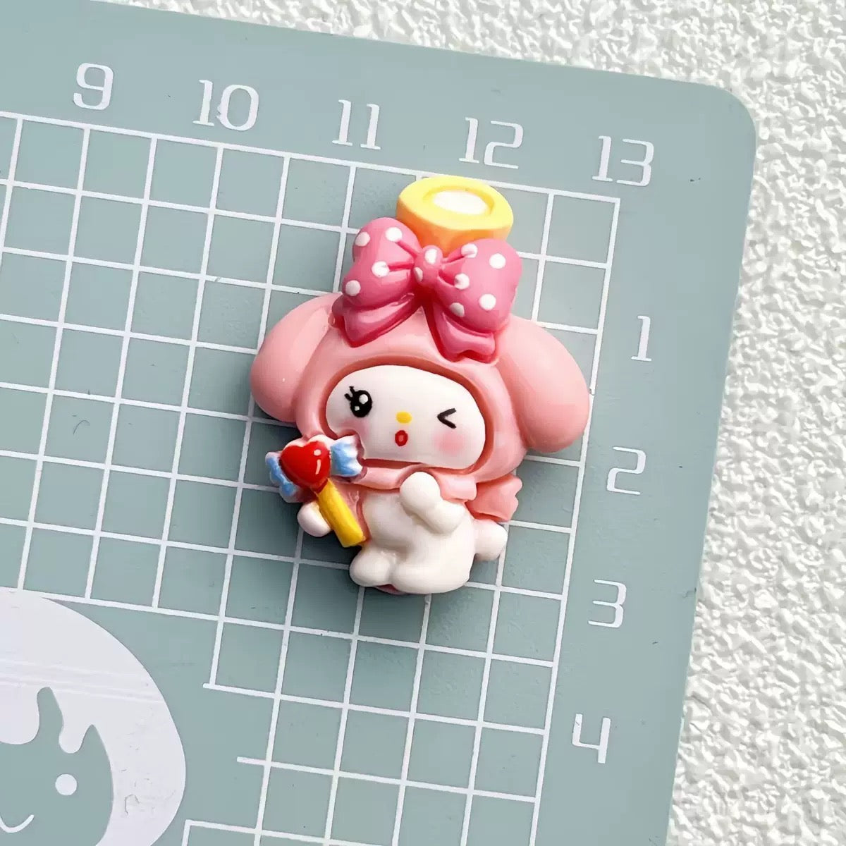 Cute resin cartoon accessories