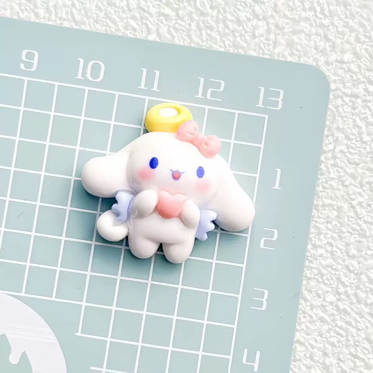 Cute resin cartoon accessories