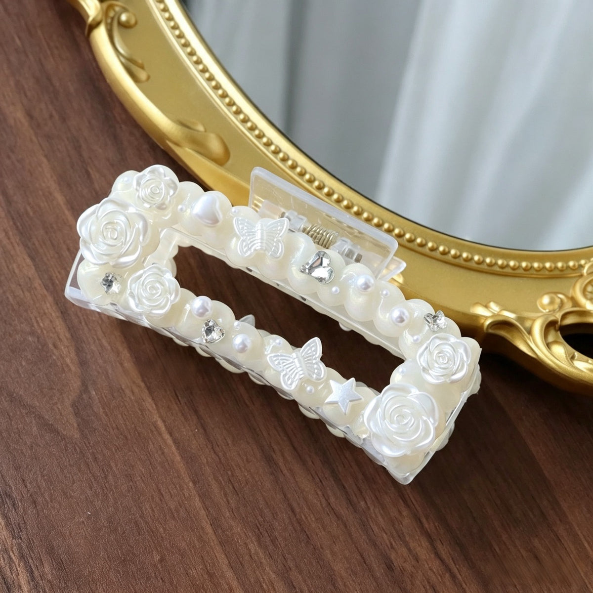 Decorated Cream Glue Claw Clip