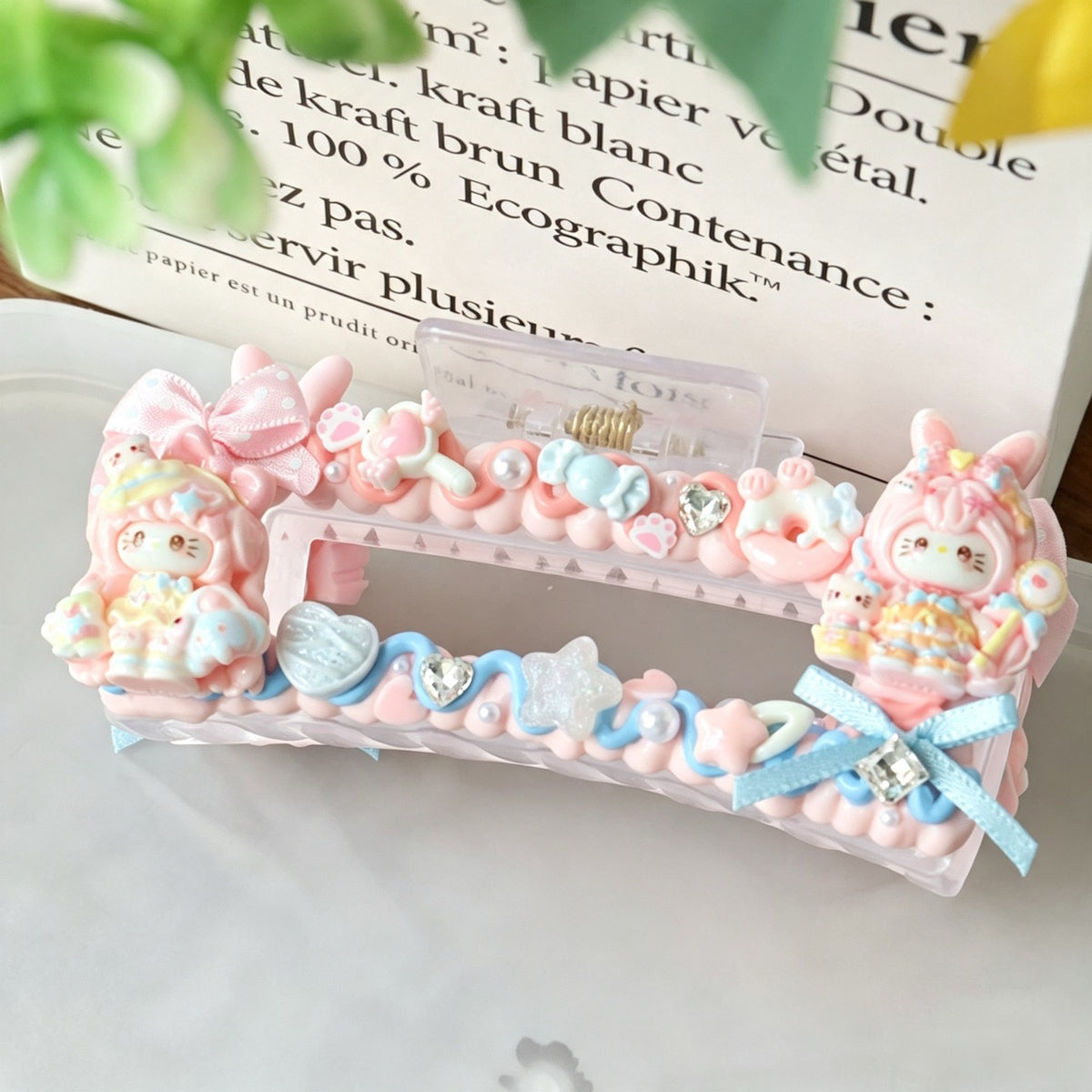 Decorated Cream Glue Claw Clip