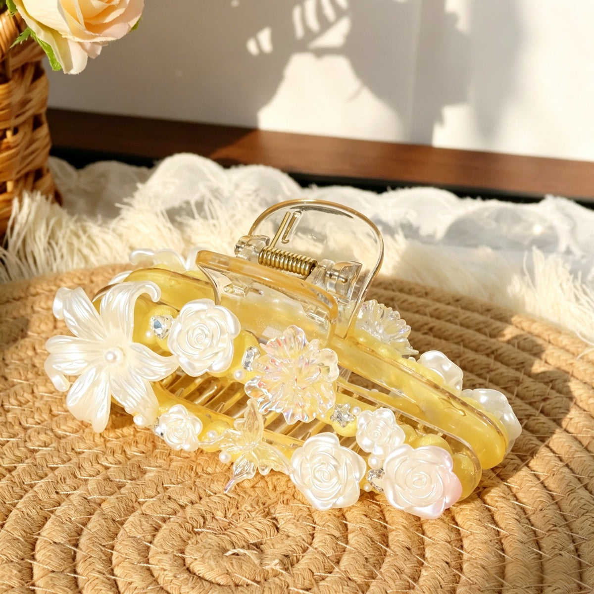 Decorated Cream Glue Claw Clip