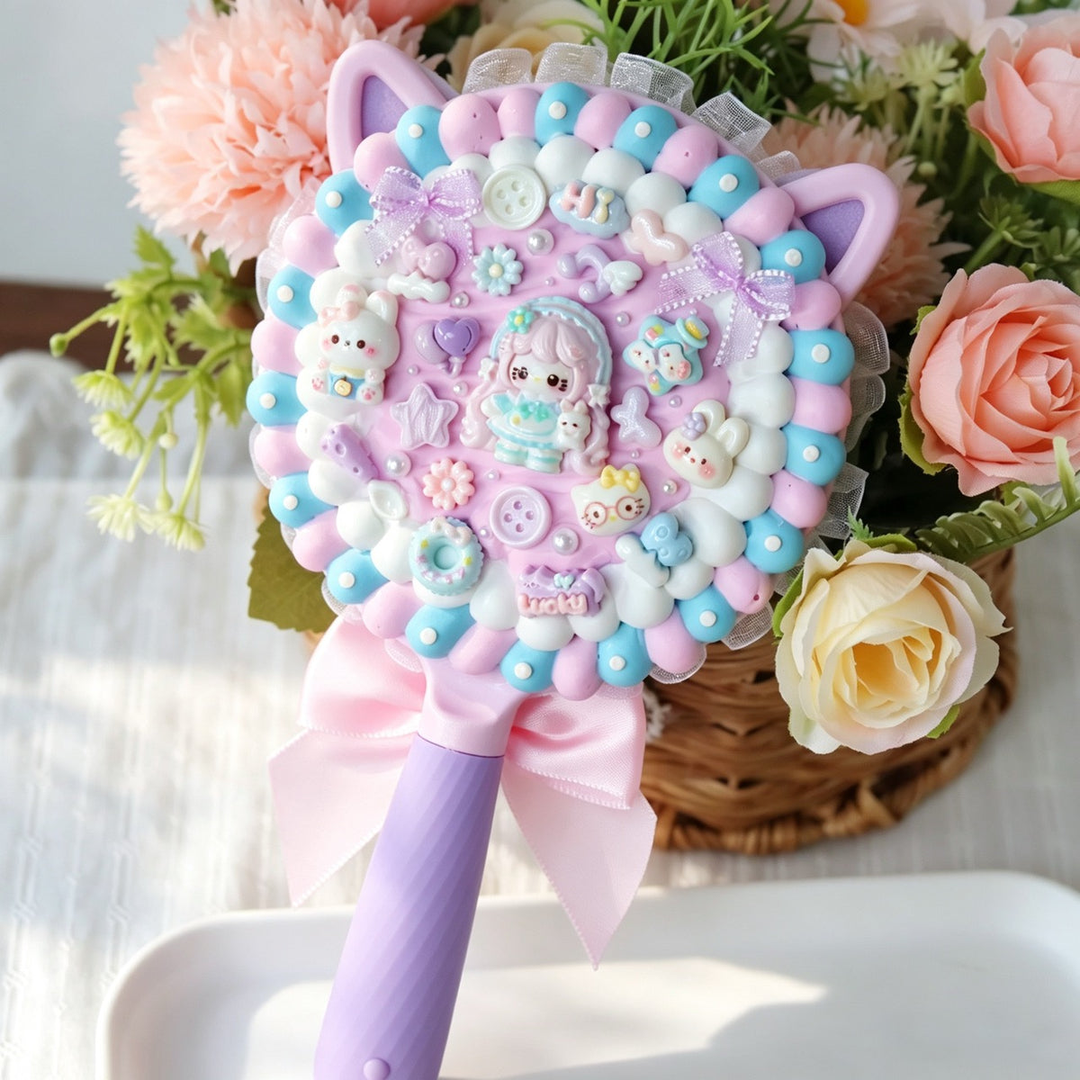 Rabbit ear cream glue mirror