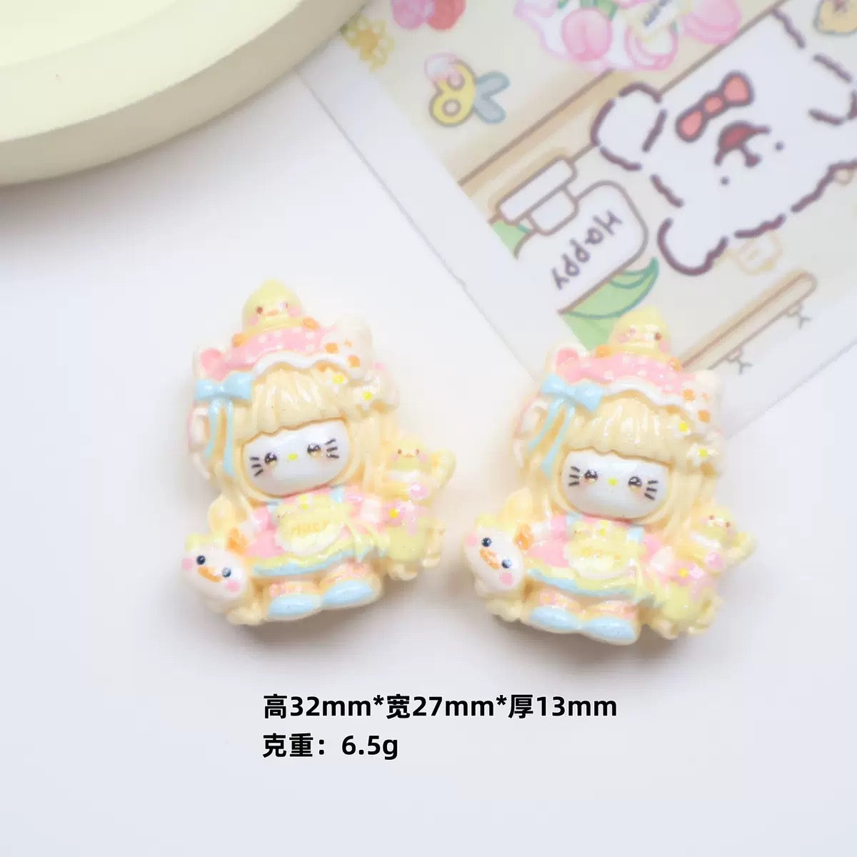 Resin cartoon charm (multiple styles)