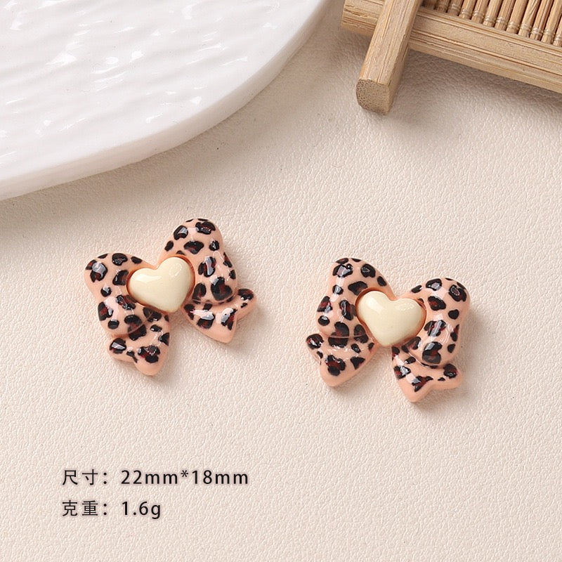 Cute resin cartoon charm