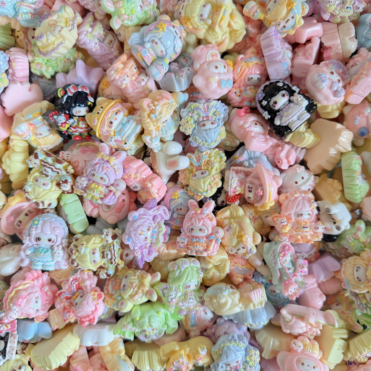 Mixed Cartoon Resin Charms