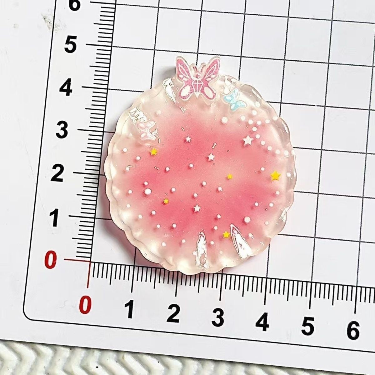 Translucent butterfly plate