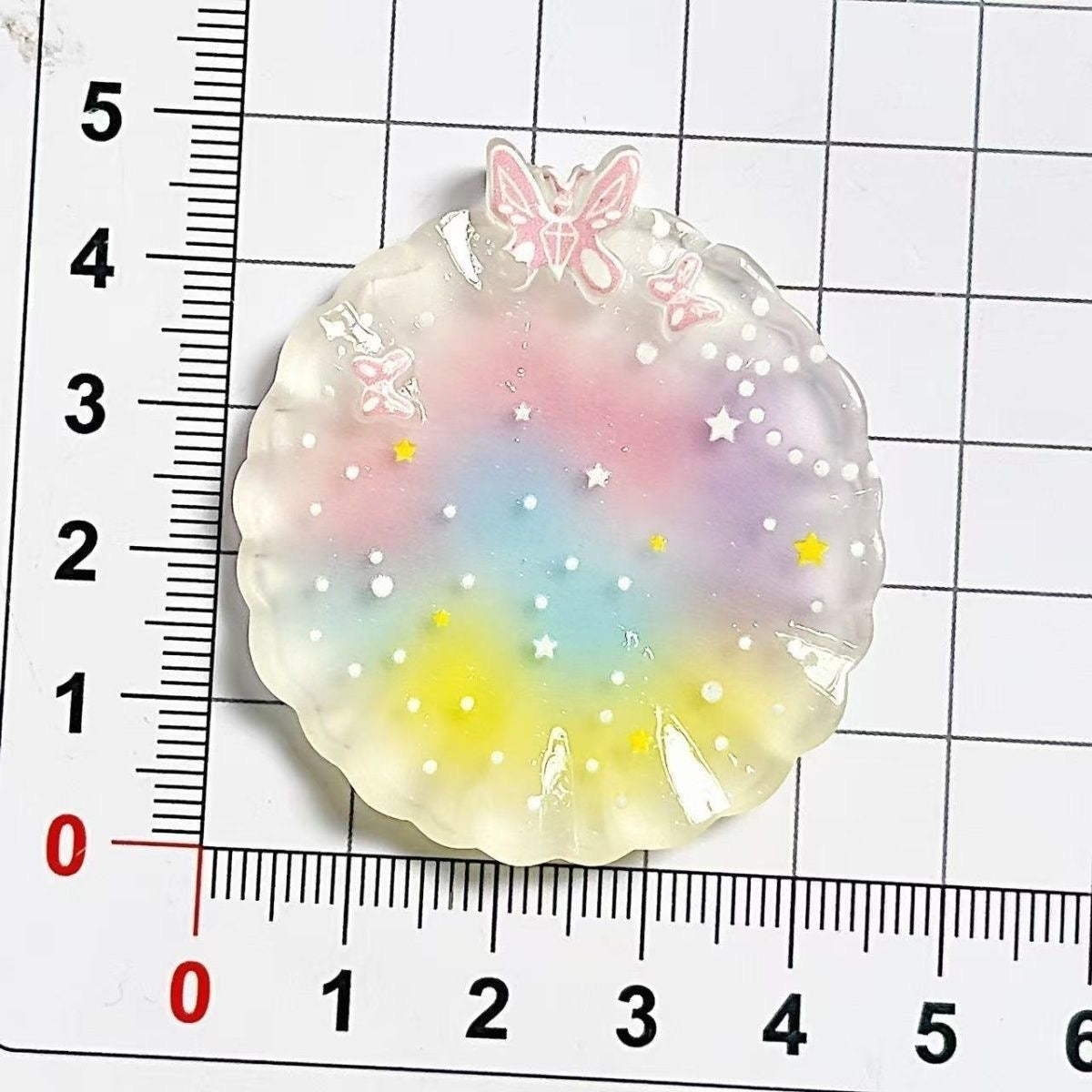 Translucent butterfly plate