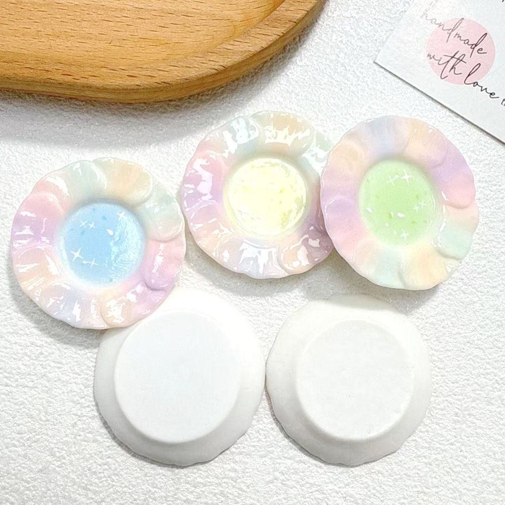 Translucent butterfly plate