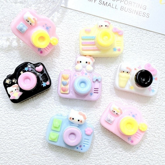 Camera resin cartoon charm
