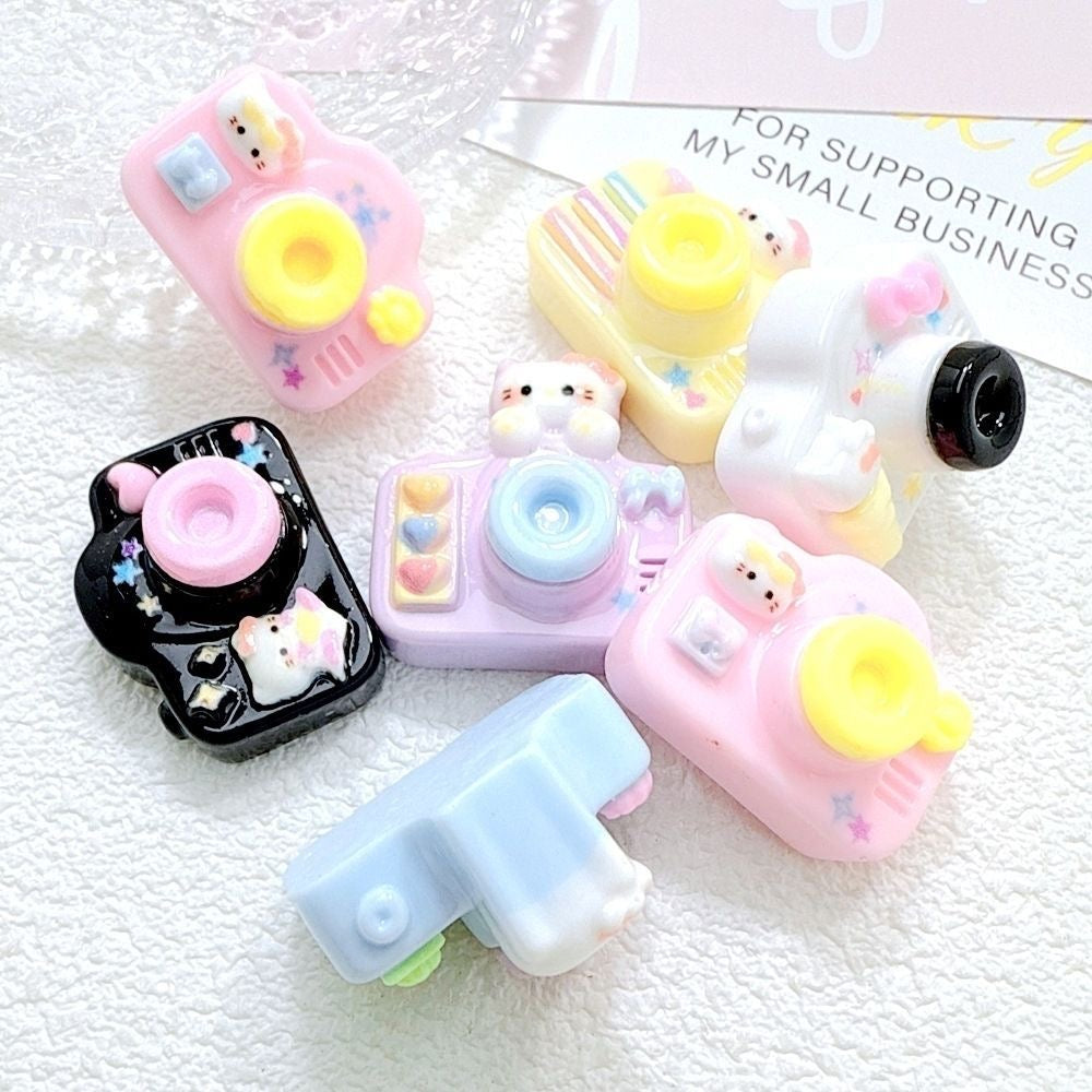 Camera resin cartoon charm