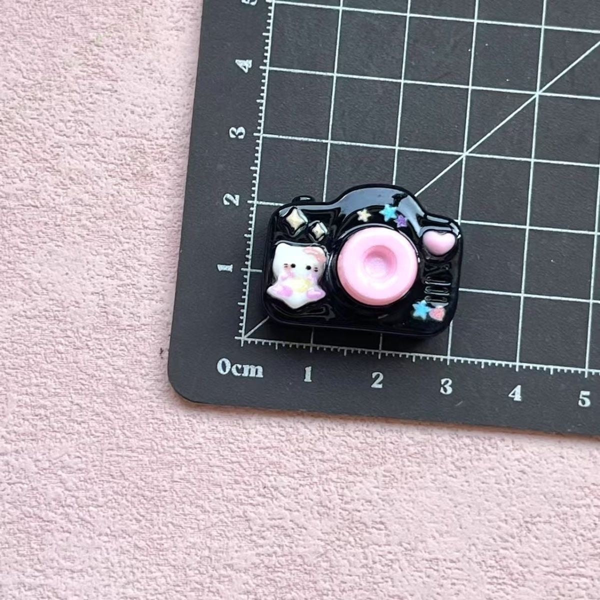 Camera resin cartoon charm