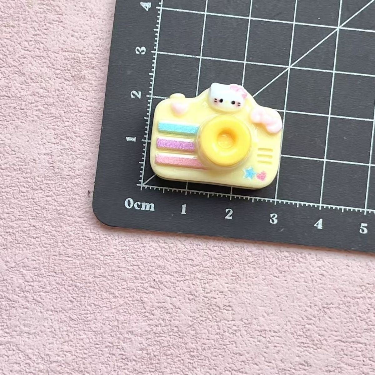 Camera resin cartoon charm