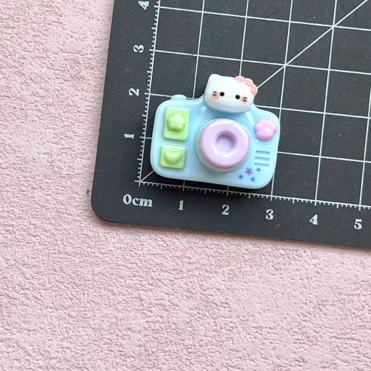 Camera resin cartoon charm