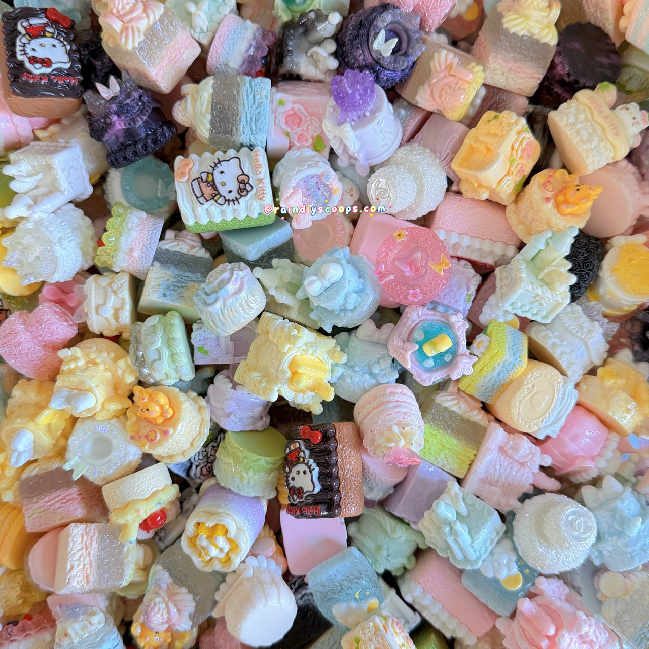 3D Cake Random Mixing Charm